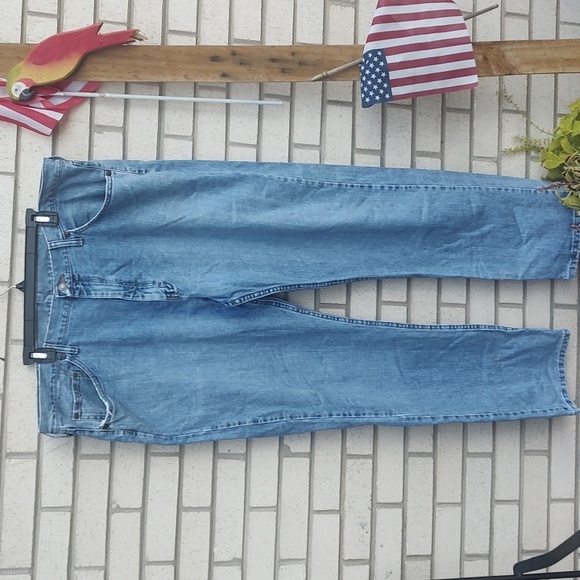 Wrangler 👖 - Picture 5 of 11